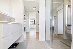 Bathroom 1.jpg